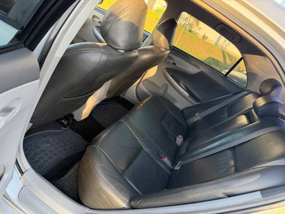 TOYOTA COROLLA 1.8 GLI 16V FLEX 4P AUTOMÁTICO